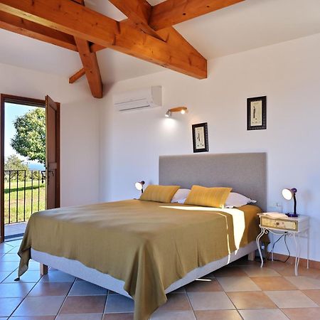 Domaine Punta Della Guardia Villa Vue Mer Dans Nature Protegee, Plage A 1,5 Km 切尔维奥内 外观 照片