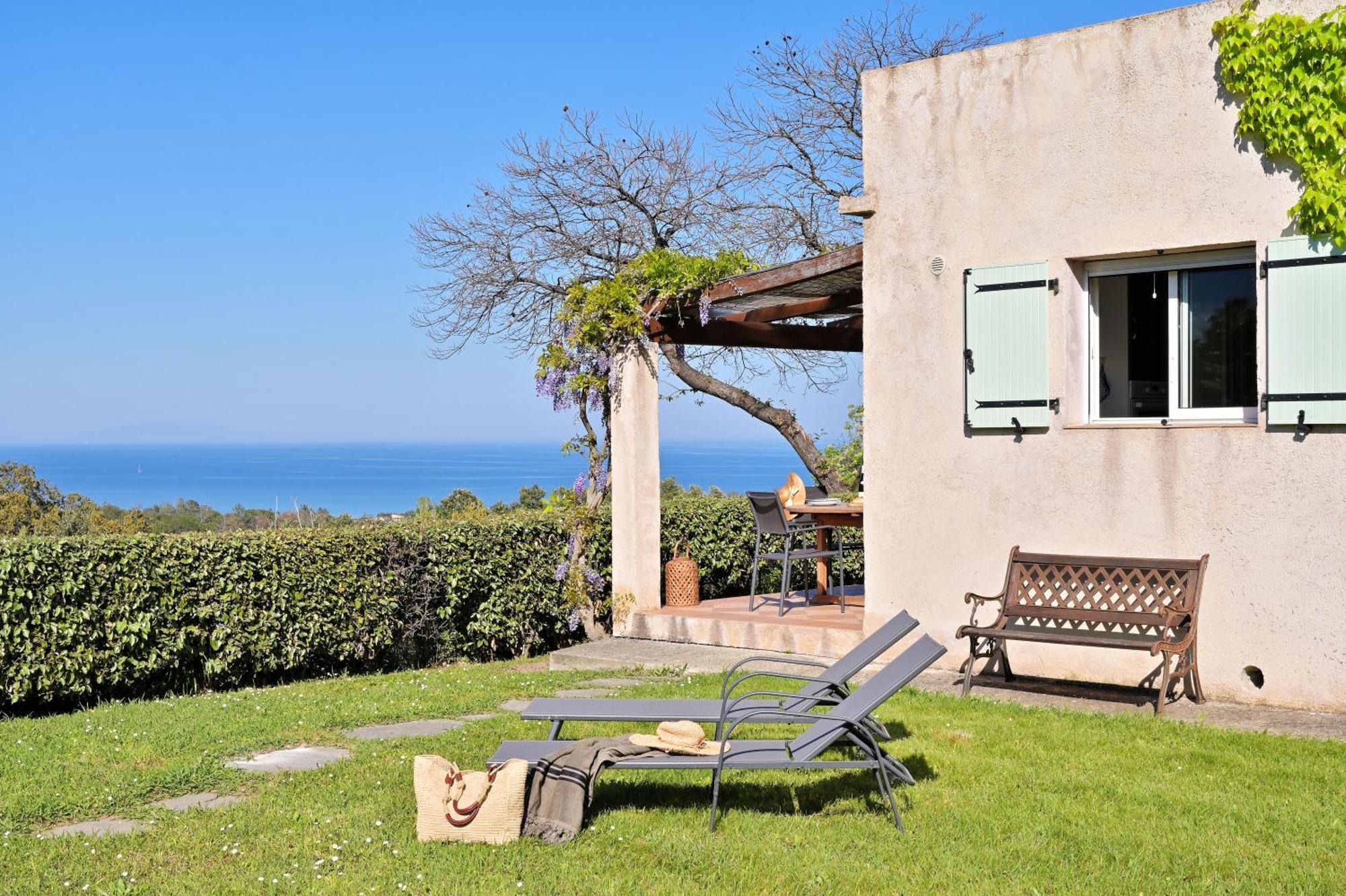 Domaine Punta Della Guardia Villa Vue Mer Dans Nature Protegee, Plage A 1,5 Km 切尔维奥内 外观 照片