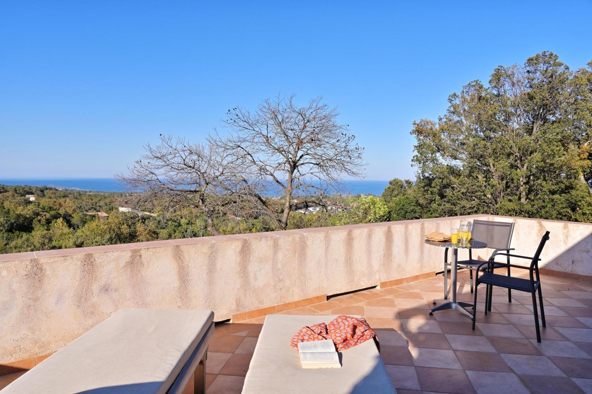 Domaine Punta Della Guardia Villa Vue Mer Dans Nature Protegee, Plage A 1,5 Km 切尔维奥内 外观 照片
